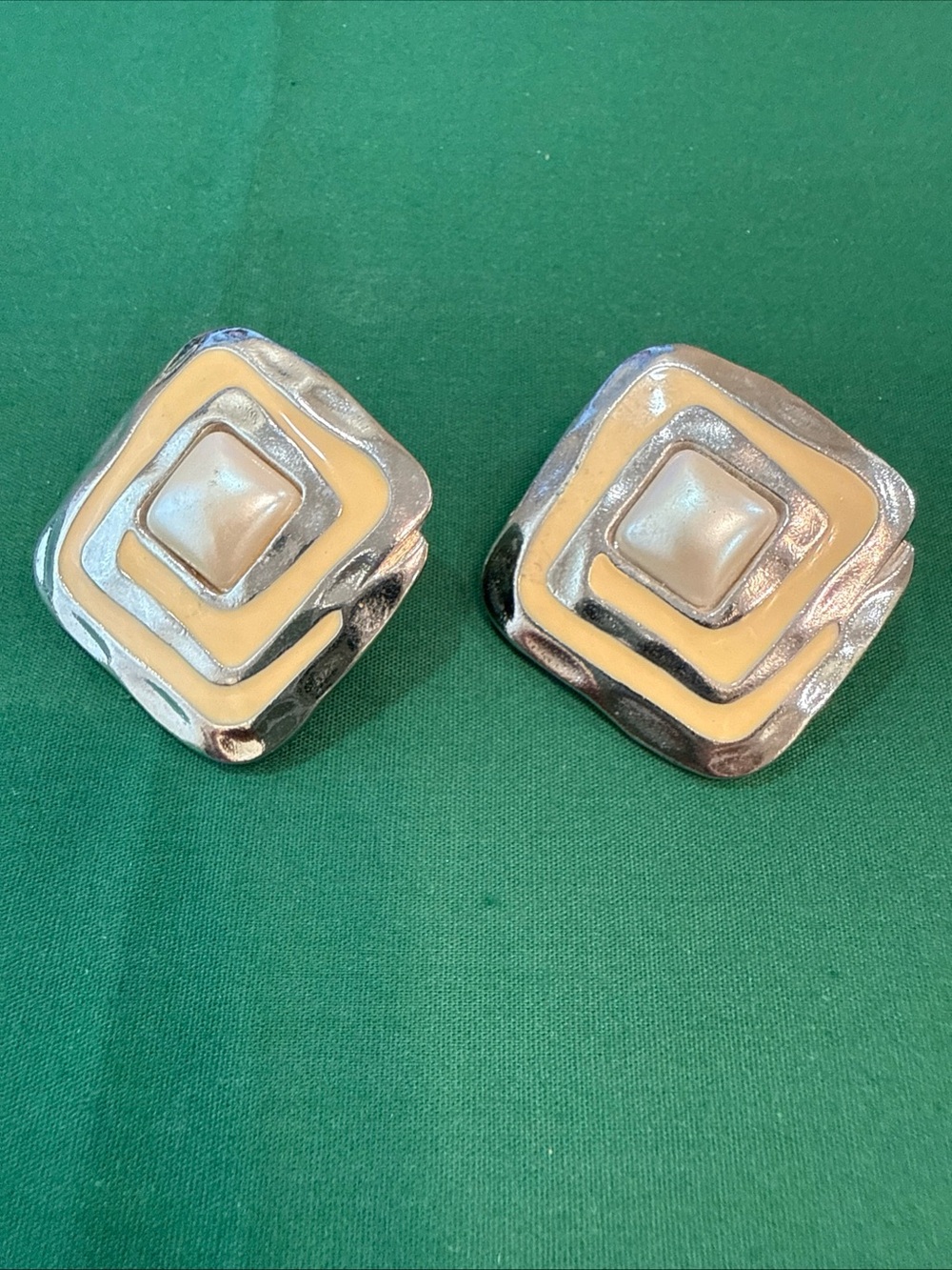 Square Geometric Earrings Silver Metal Off White Enamel Faux Pearl Center 96D